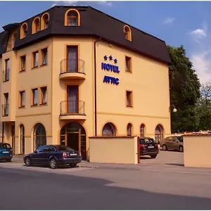 Attic Praag